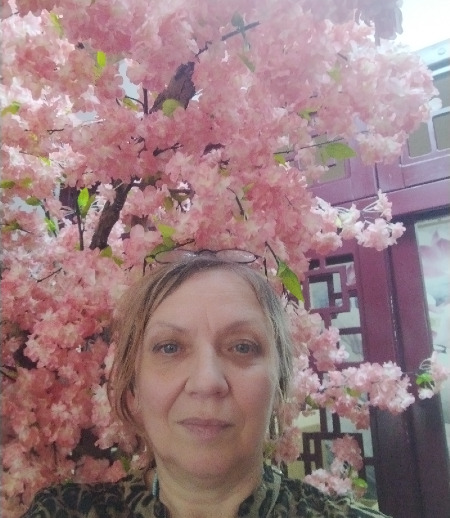 Репетитор в городе Москва - Эсланда Эдуардовна Н.