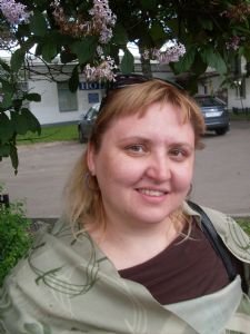 Домработница в городе Москва - Помощница по хозяйству с функциейняни