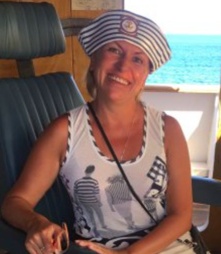 Няня в городе Санкт-Петербург - Юлия Владимировна Т.