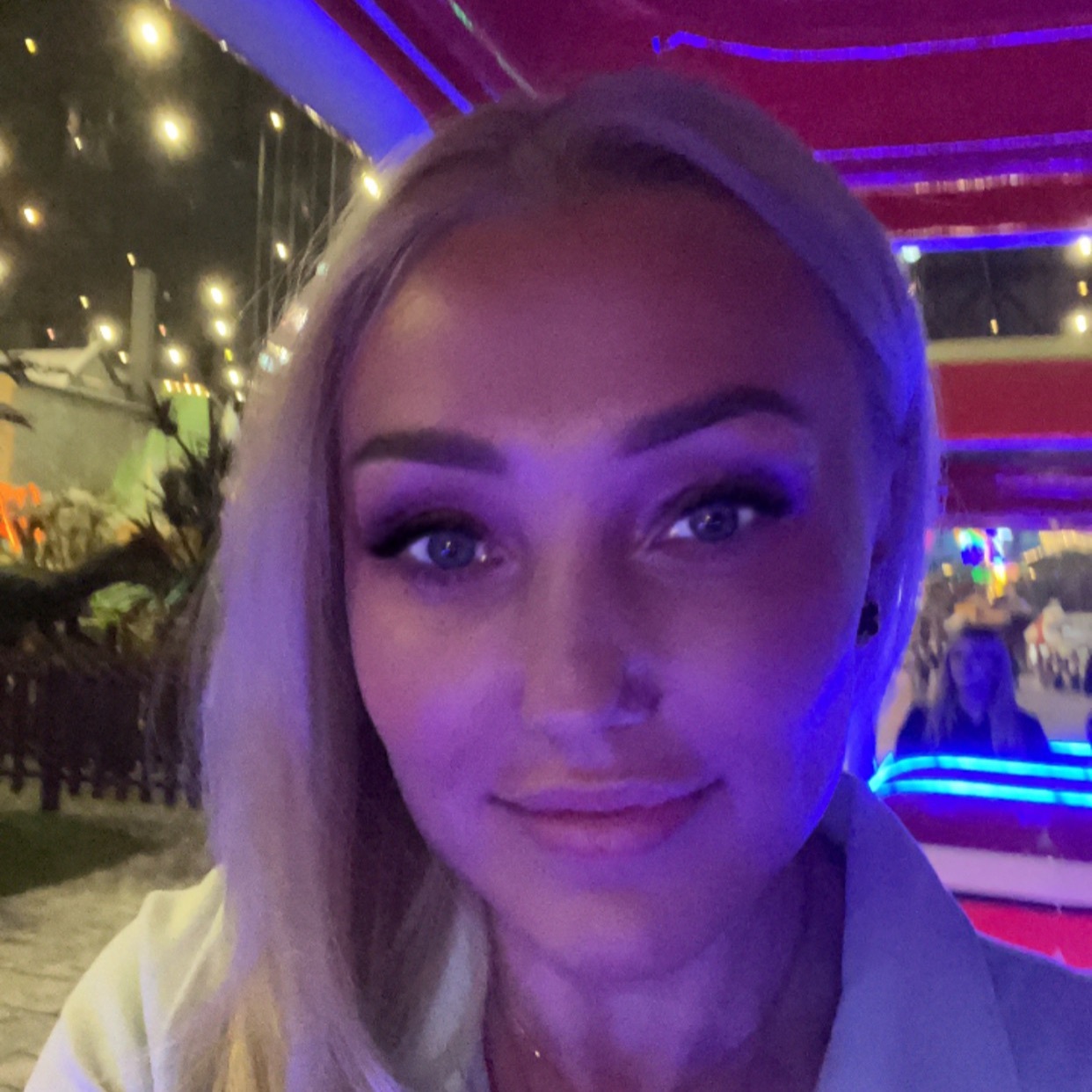 Няня в городе Москва - Требуется любящая няня, для девочки 6 лет.