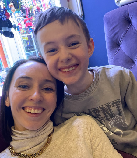 Няня в городе Красногорск - Няня к двум детям 9 лет и 1, 4 год