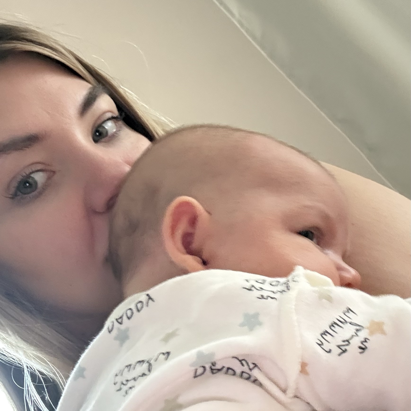 Няня в городе Санкт-Петербург - Ищу помощницу, можно сказать даже будущего члена нашей семьи ))