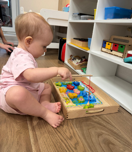 Няня в городе Санкт-Петербург - Ищем чуткую и ответственную няню для дочки 11 мес