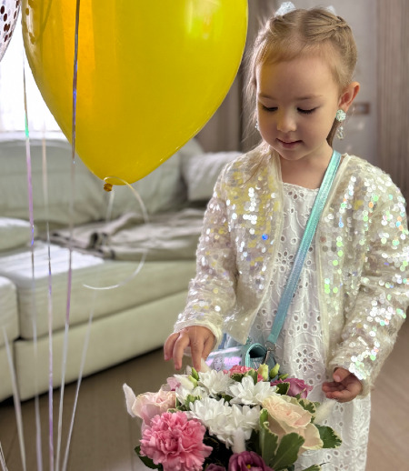 Няня в городе Екатеринбург - Няня-помощница в семью с тремя детьми