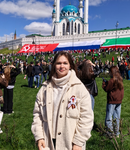 Няня в городе Казань - Элина М.