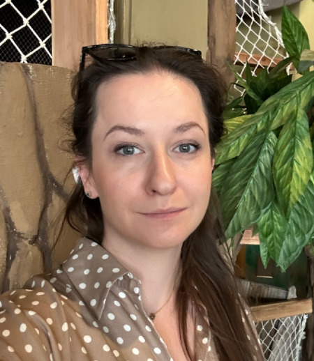 Няня в городе Москва - Няня неполная занятость для сестер 5 и 7 лет