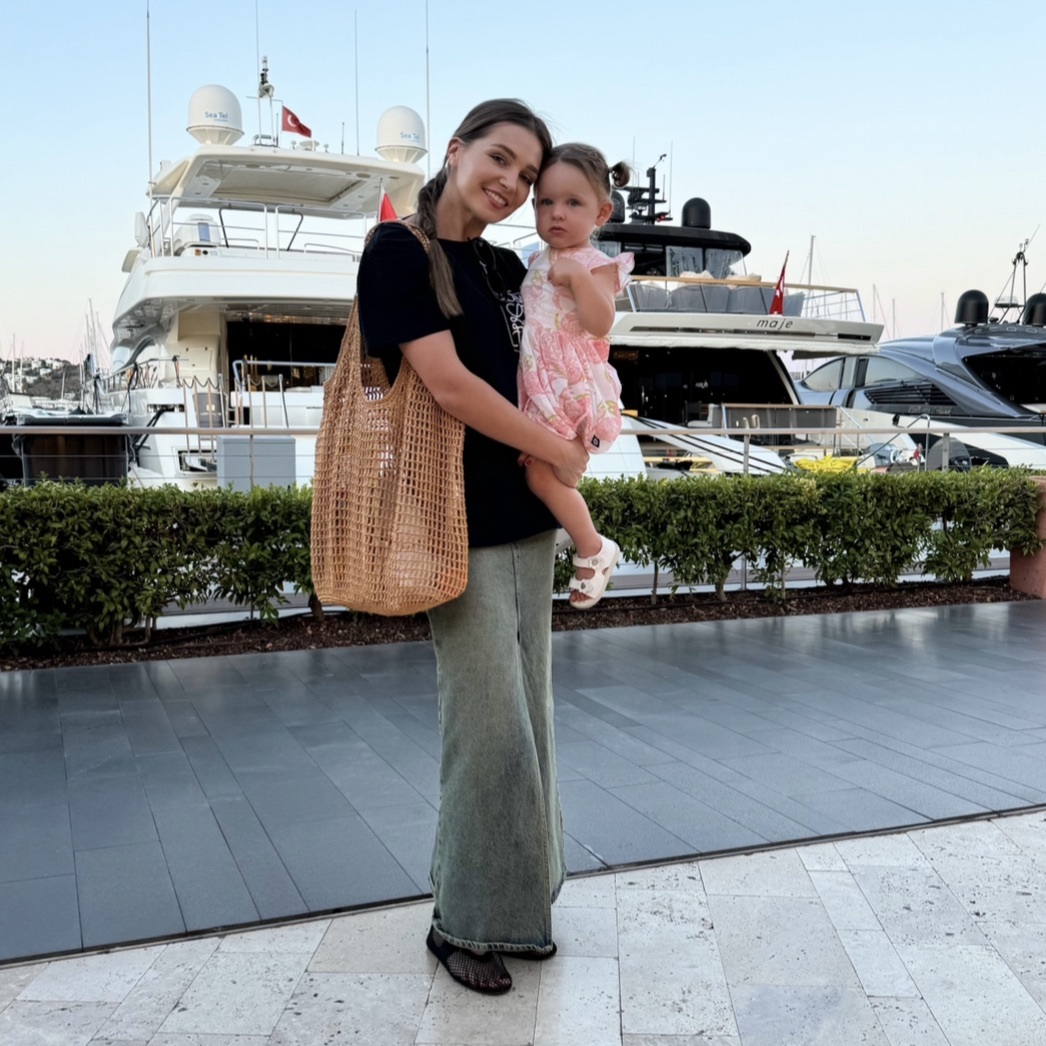 Няня в городе Красногорск - Няня для девочки 2, 4 года