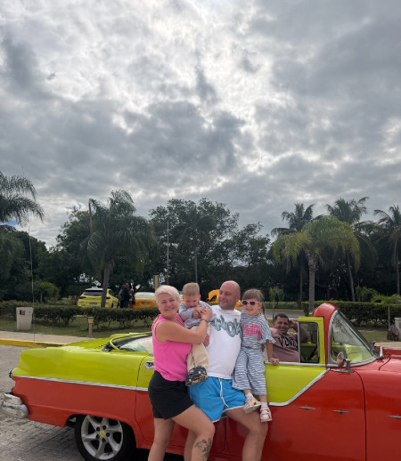 Няня в городе Санкт-Петербург - Няня для мальчика 2 года полная и частичная занятость