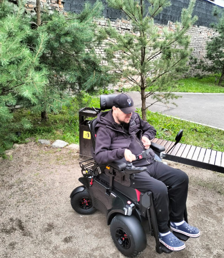 Сиделка в городе Санкт-Петербург - Требуется сиделка для мужчины колясочника 42 г