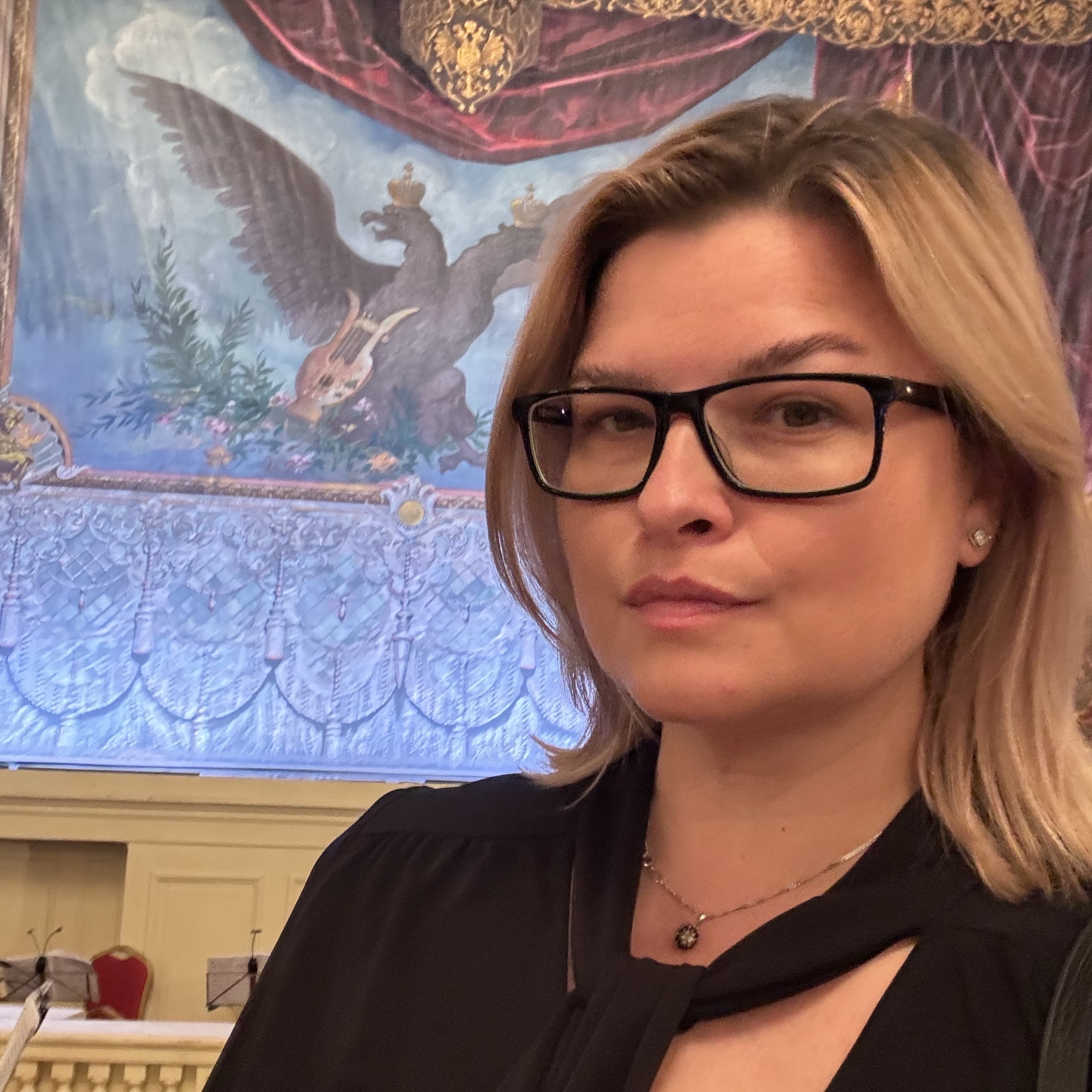 Няня в городе Москва - Няня к младенцу 1.5 мес на долгий срок