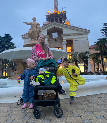 Няня в городе Ростов-на-Дону - Требуется няня выходного дня