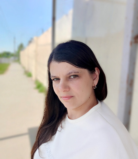 Няня в городе Омск - Сопровождение до школы