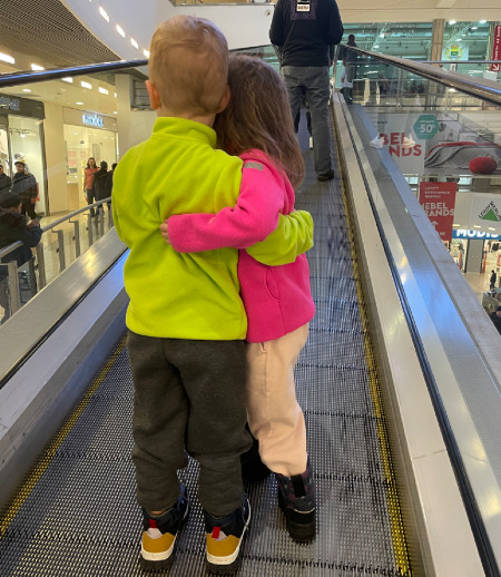 Вакансия: Няня - домработница (двойня 7 лет) вахта 15/15 20/20, Москва ...