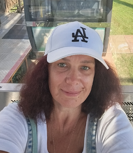 Сиделка в городе Пермь - Помощница к пожилому человеку