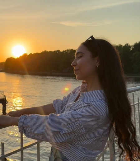 Няня в городе Санкт-Петербург - Айша Т.