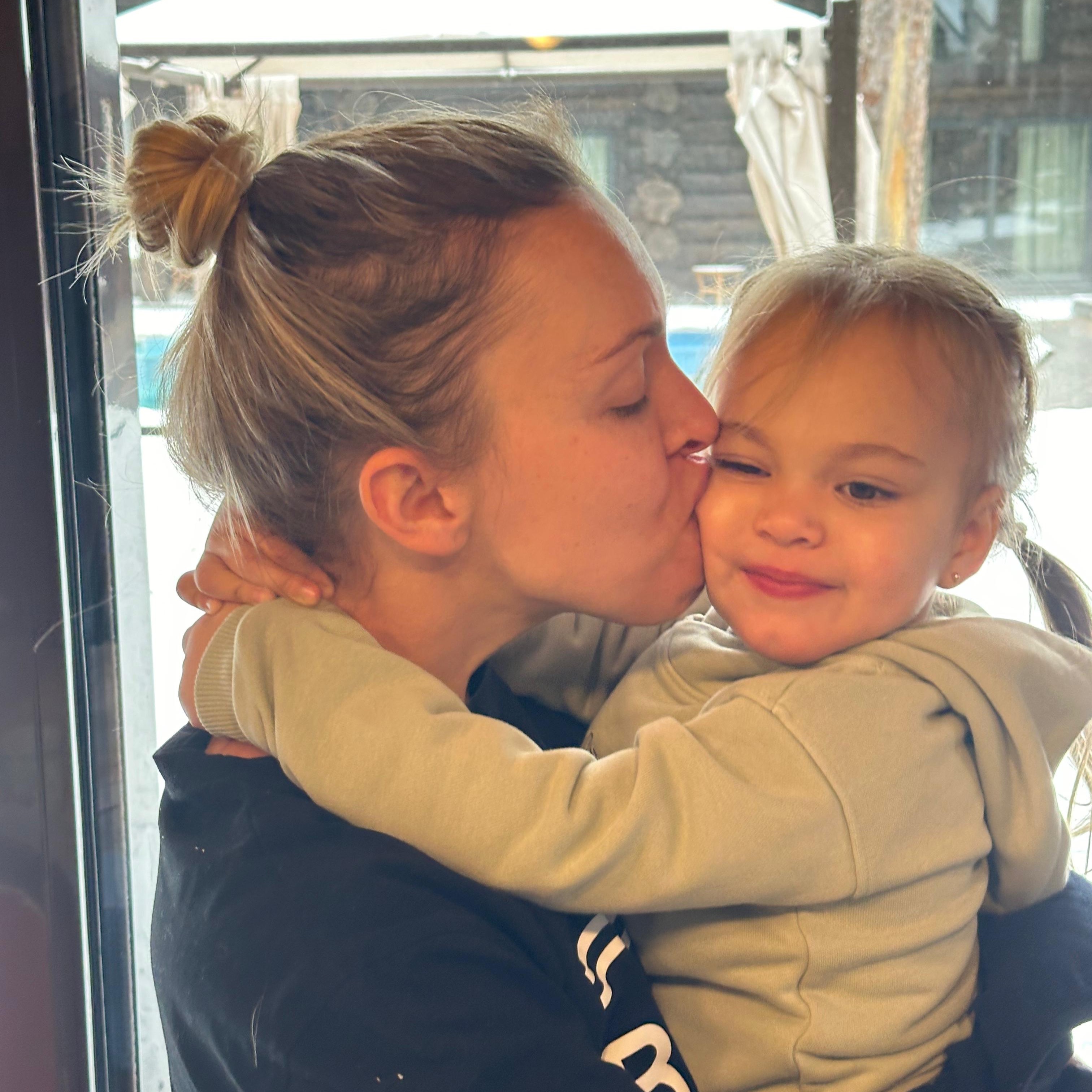 Няня в городе Челябинск - Няня для девочки 3 лет