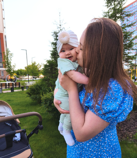 Няня в городе Новосибирск - Нянечка к девочке