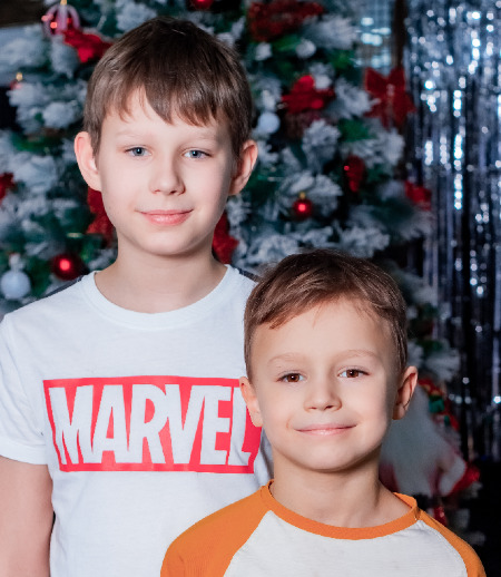 Няня в городе Москва - Няня / автоняня для 2х мальчиков