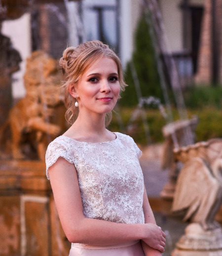 Репетитор в городе Москва - Виолетта Д.