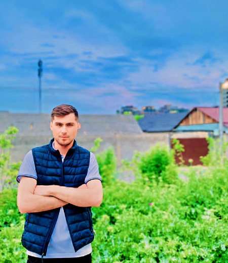 Домработница в городе Санкт-Петербург - Бахриддин Ф.