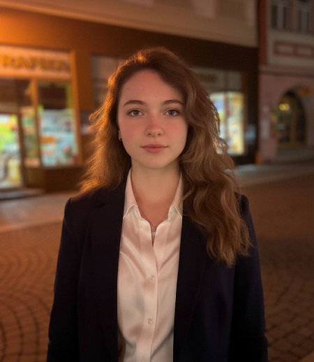 Няня в городе Саратов - Ксения В.