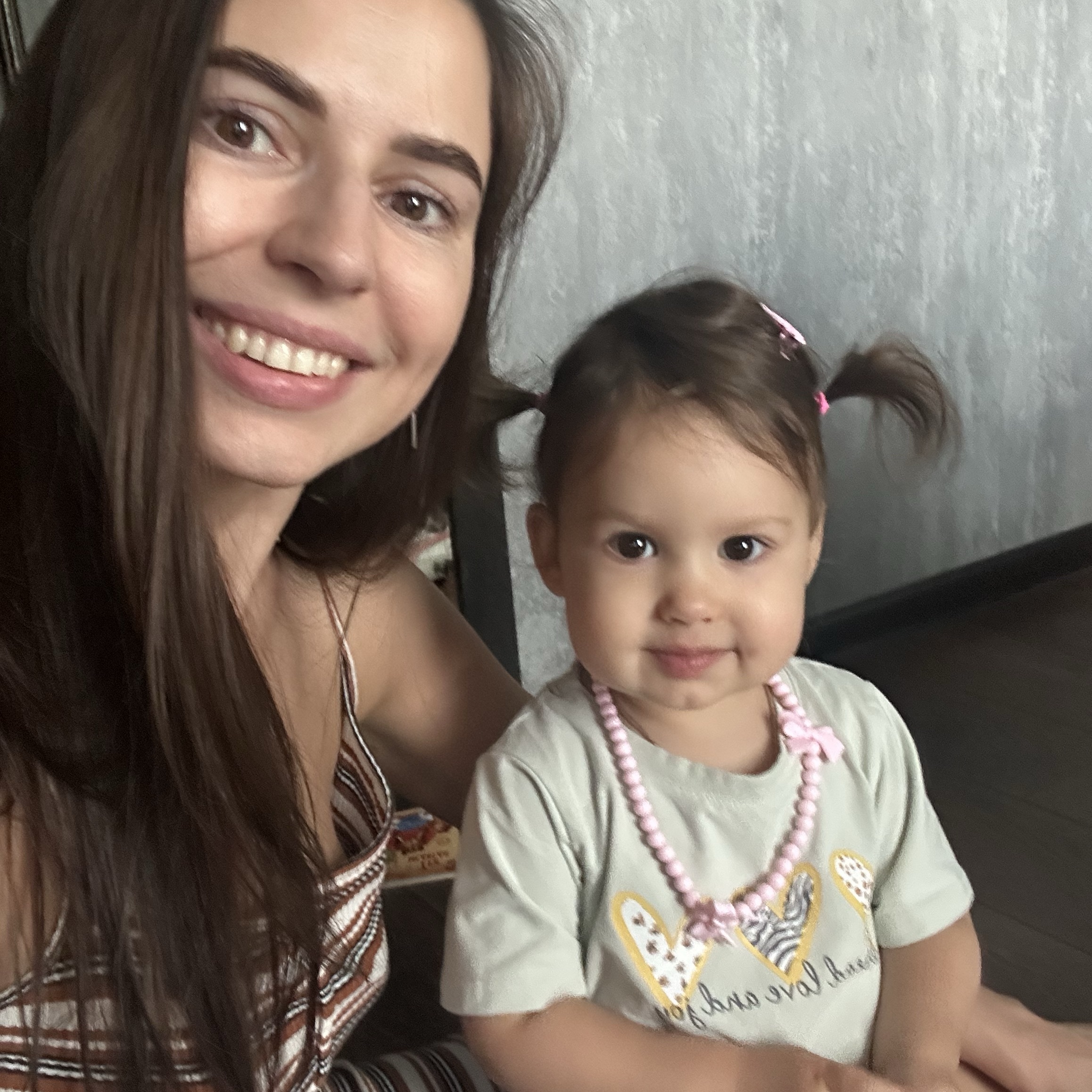 Няня в городе Москва - Няня для девочки 2х лет