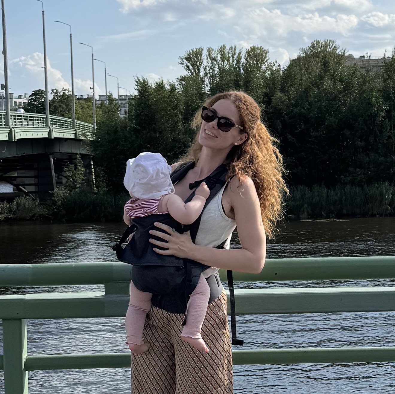 Няня в городе Санкт-Петербург - Няня для девочки 10 месяцев