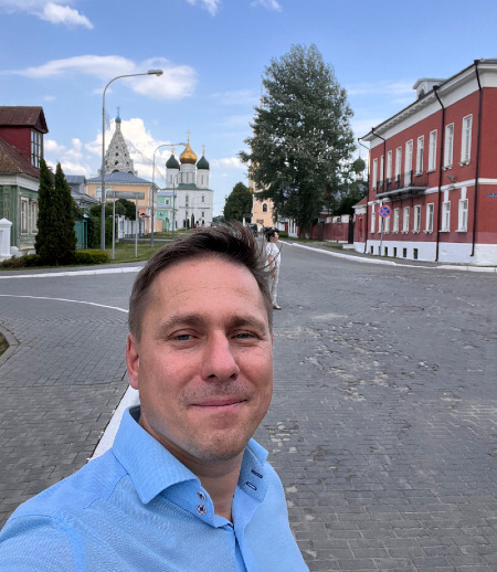 Няня в городе Красногорск - Гувернантка на выходные для девочки 5 лет и мальчика 7 лет