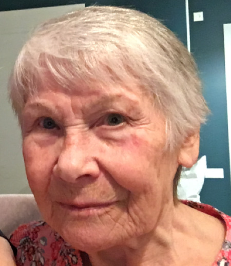 Сиделка в городе Екатеринбург - Сиделка для пожилой женщины