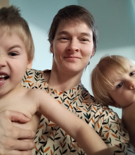 Няня в городе Москва - Няня-помощница для двух тоддлеров