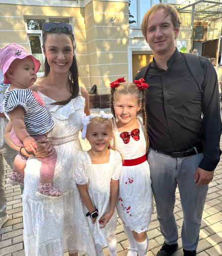 Няня в городе Красногорск - Няня для девочки до 1 года