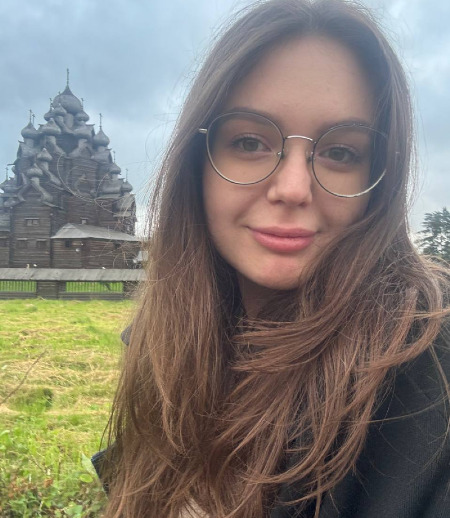 Няня в городе Санкт-Петербург - Аделина С.