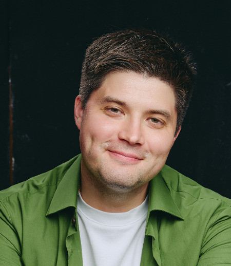 Katta Dik video bilan travesti