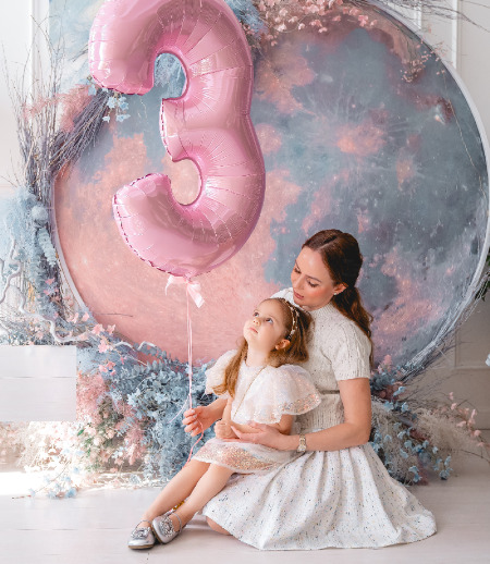 Няня в городе Одинцово - Требуется няня c английским языком для девочки 3г