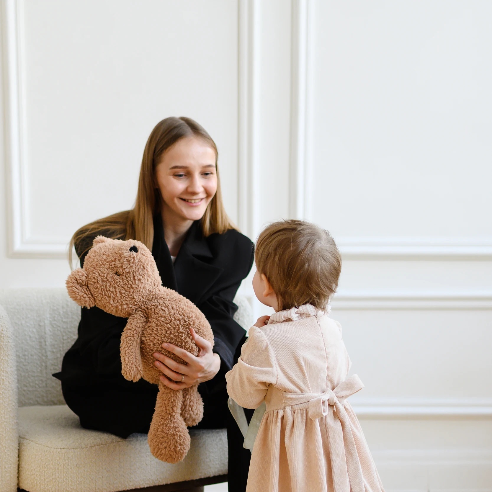 Няня в городе Екатеринбург - Няня для девочки - 2 года