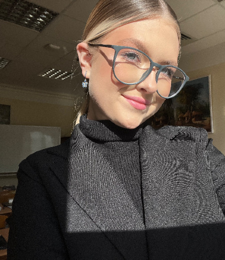 Репетитор в городе Москва - Ариана А.