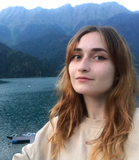 Няня в городе Санкт-Петербург - Алина Максимовна Н.