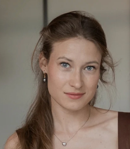 Няня в городе Москва - Ищу няню для 2-х дочек 3 и 7 лет