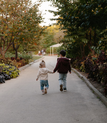 Вакансия: Ищем няню на неполный день, Владивосток на НашаНяня.ру